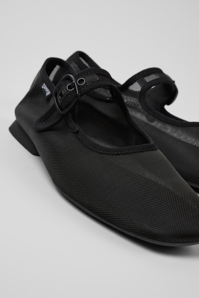 Camper Casi Myra - Schwarzer Damenschuh aus recyceltem PET.