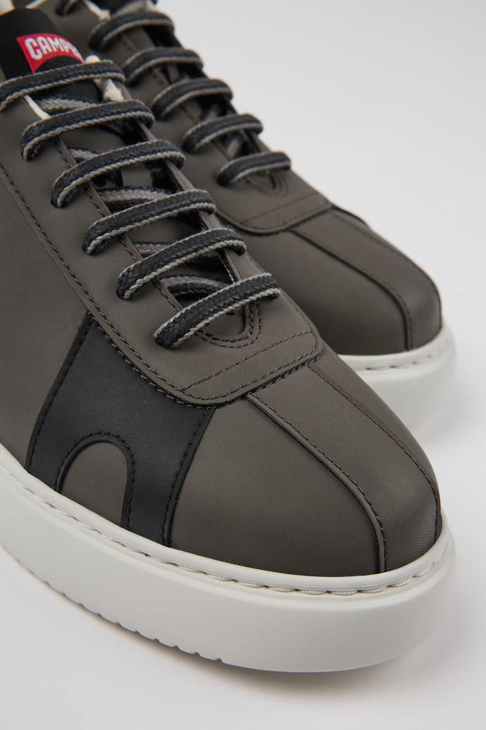 Camper Runner K21 MIRUM® - Dunkelgrauer Damensneaker aus MIRUM®-Textil