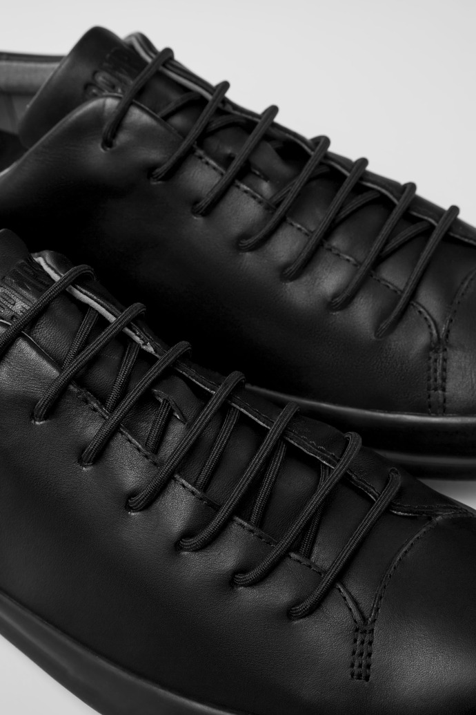 Camper Chasis Sport - Schwarzer Herrenschuh aus Leder.