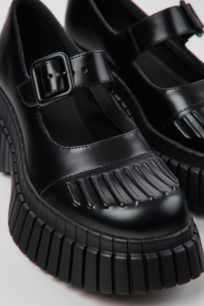 Camper BCN - Schwarzer Damenschuh aus Leder.