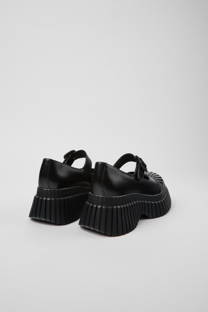 Camper BCN - Schwarzer Damenschuh aus Leder.