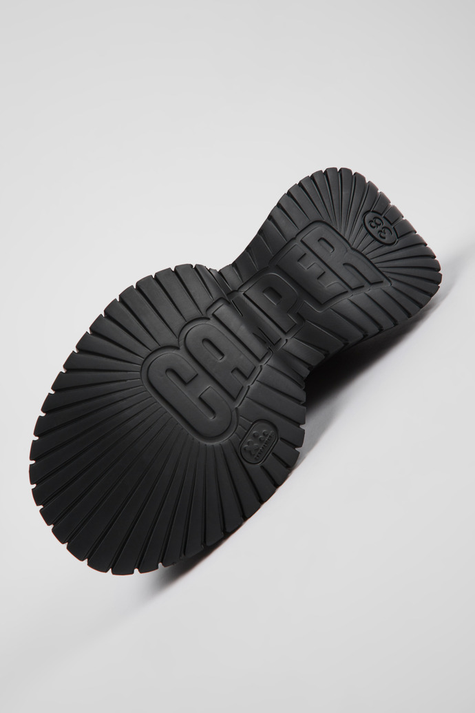 Camper BCN - Schwarzer Damenschuh aus Leder.