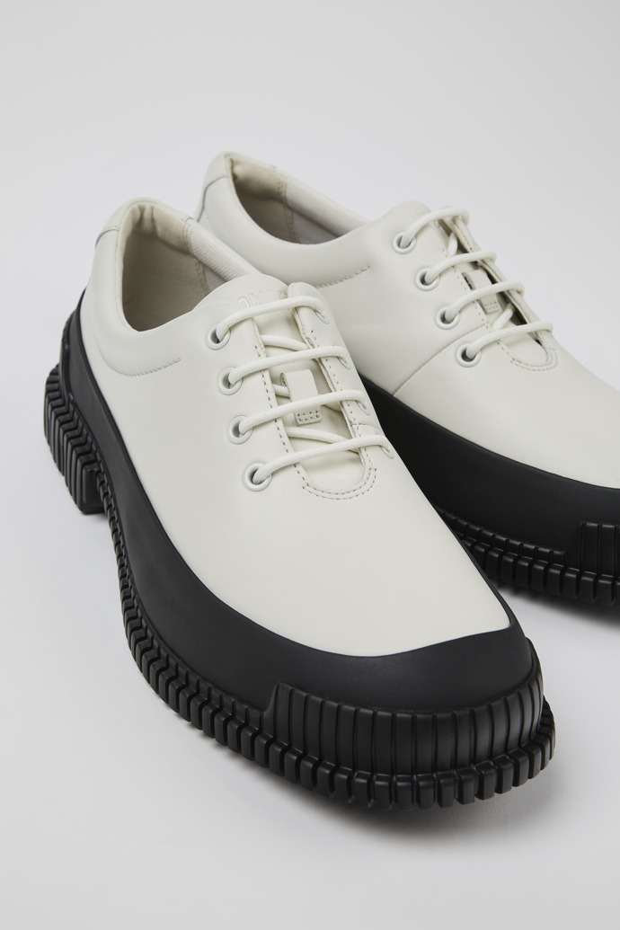 Camper Pix - Weißer Herrenschuh aus Leder