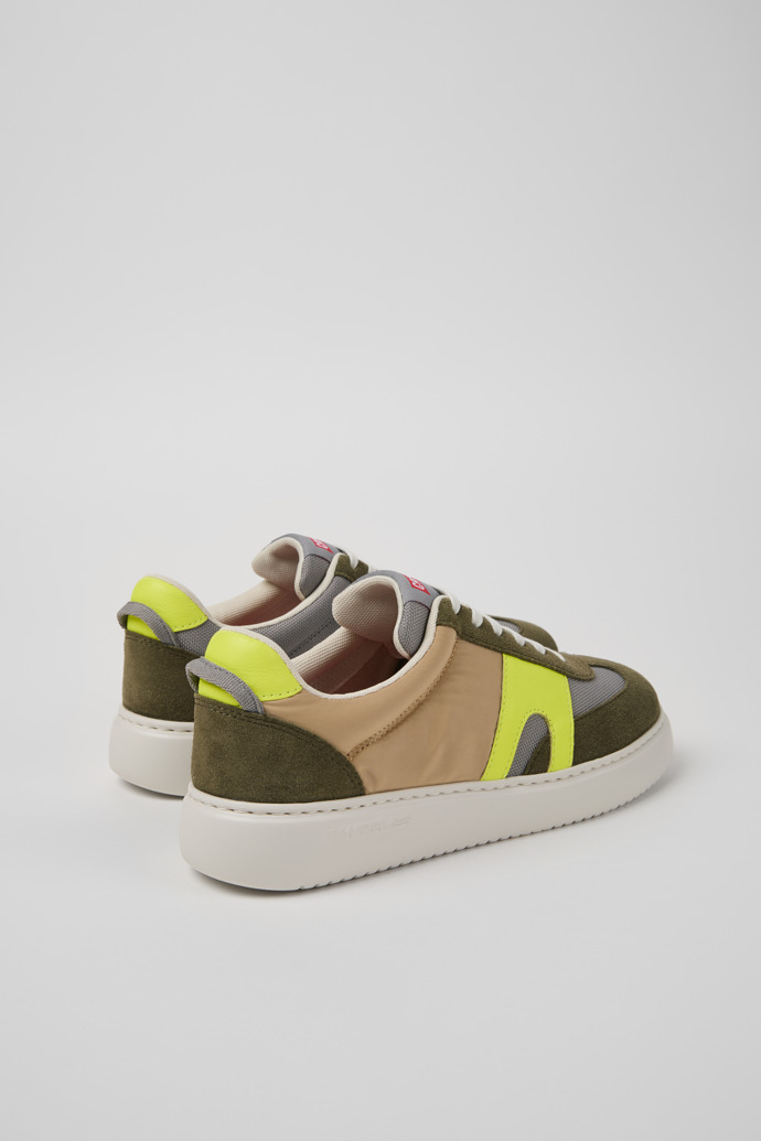 Camper Runner K21 Sorona® - Mehrfarbiger Damensneaker aus Recycling-PET und Nubukleder.