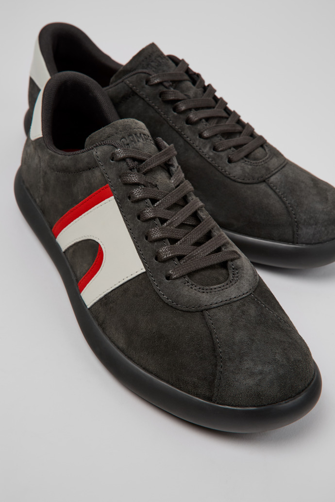 Camper Pelotas Soller - Mehrfarbiger Herrensneaker aus Nubukleder und Leder.