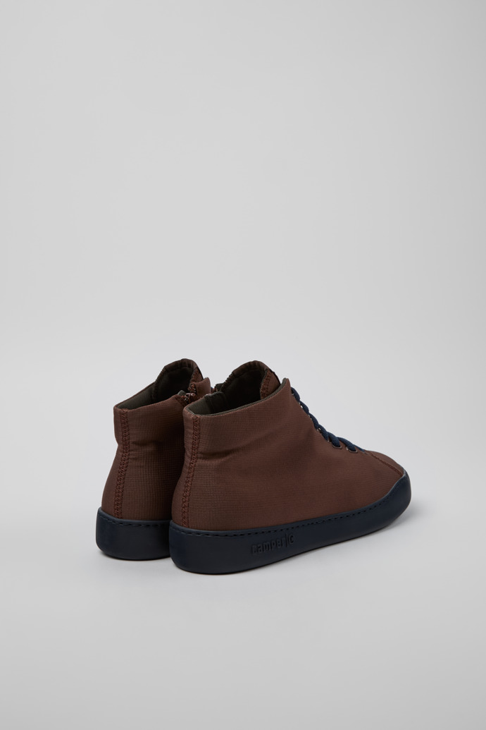 Camper Peu Touring - Brauner Sneaker-Boot aus recyceltem PET für Herren.