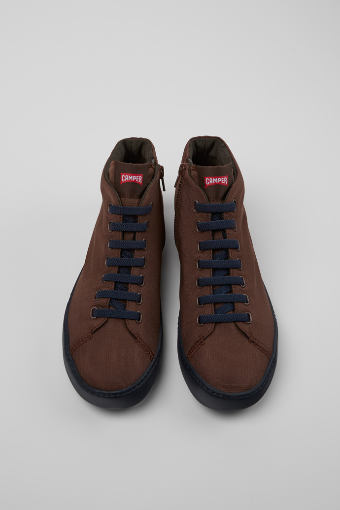 Camper Peu Touring - Brauner Sneaker-Boot aus recyceltem PET für Herren.