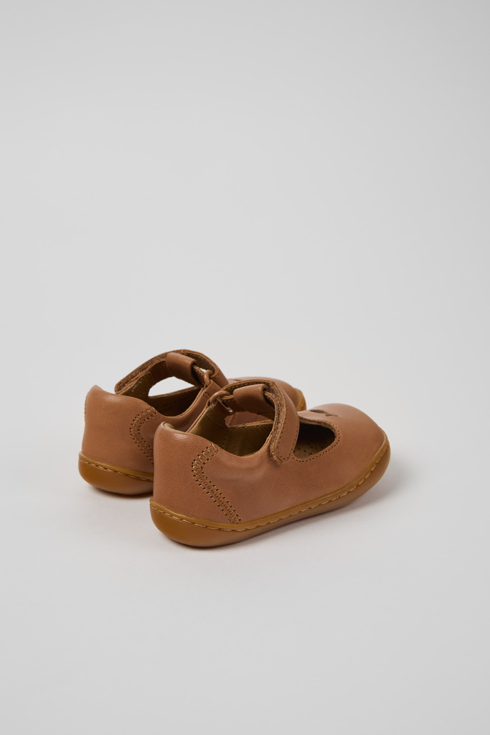 Camper Twins - Nudefarbene Kinderschuhe aus Leder.