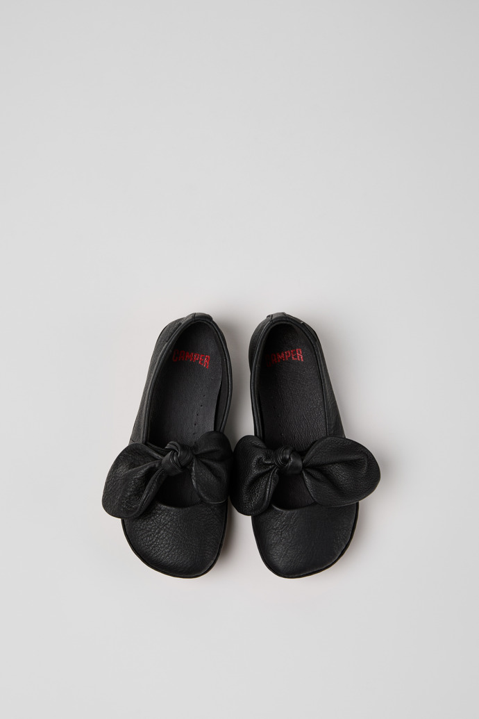 Camper Right Nina - Schwarzer Kinderballerina aus Leder.