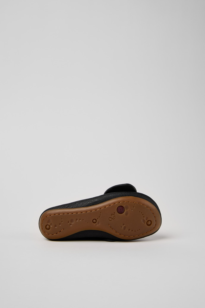 Camper Right Nina - Schwarzer Kinderballerina aus Leder.