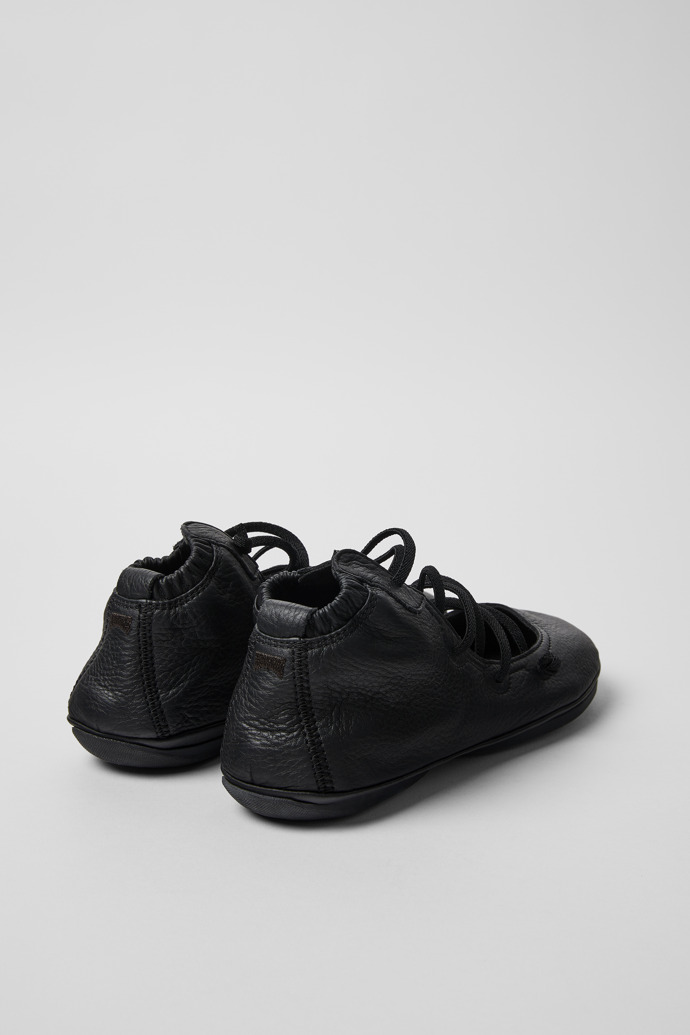 Camper Right - Schwarze Lederstiefelette für Damen.