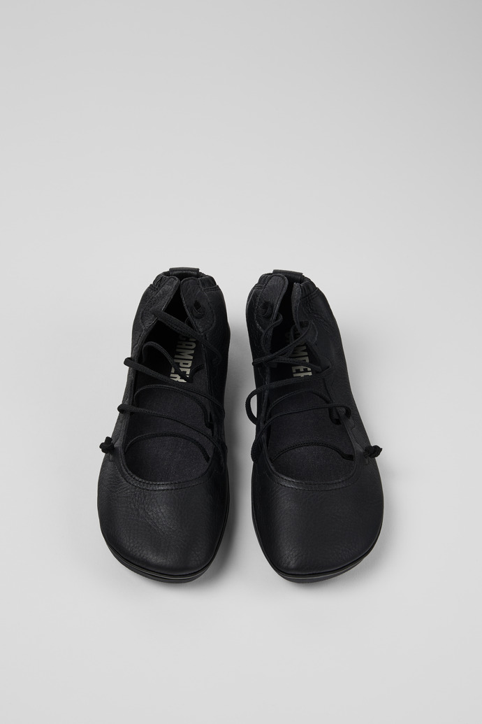 Camper Right - Schwarze Lederstiefelette für Damen.