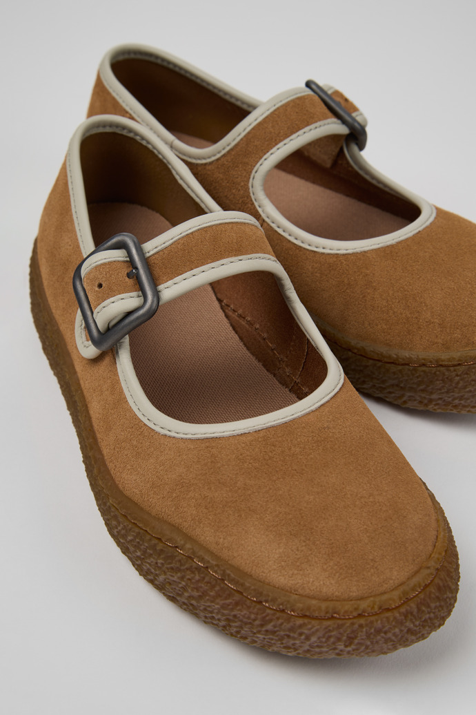 Camper Peu Terreno - Braun-graue Schuhe aus Nubukleder für Damen.