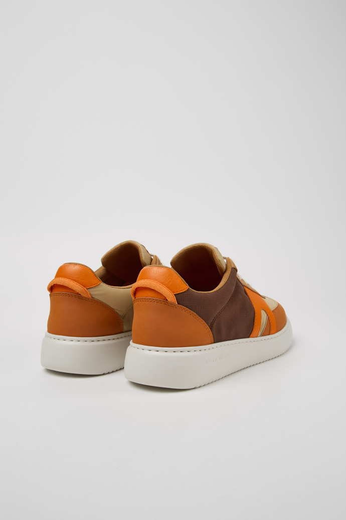 Camper Runner K21 Sorona® - Mehrfarbiger Herrensneaker aus recyceltem PET und Nubukleder.