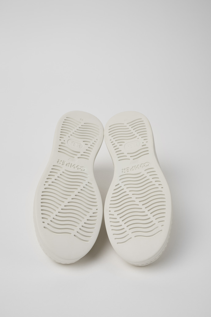 Camper Runner Up - Weißer Damensneaker aus Leder.