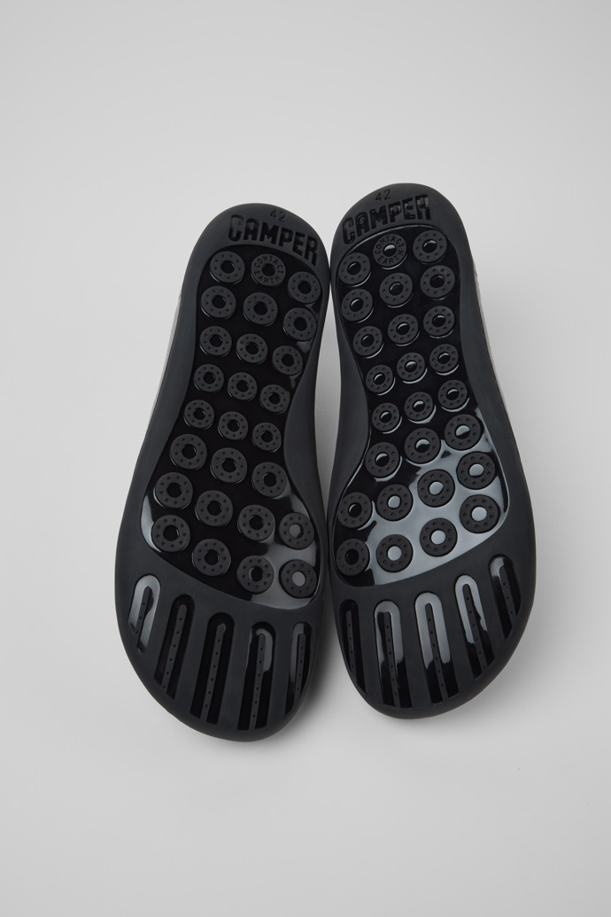 Camper Peu - Grauer Herrenschuh aus Nubukleder.