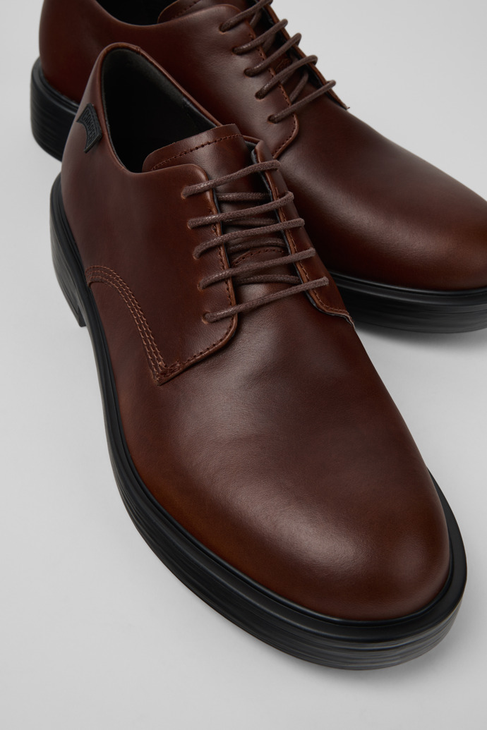 Camper Dean - Brauner Herrenschuh aus Leder.