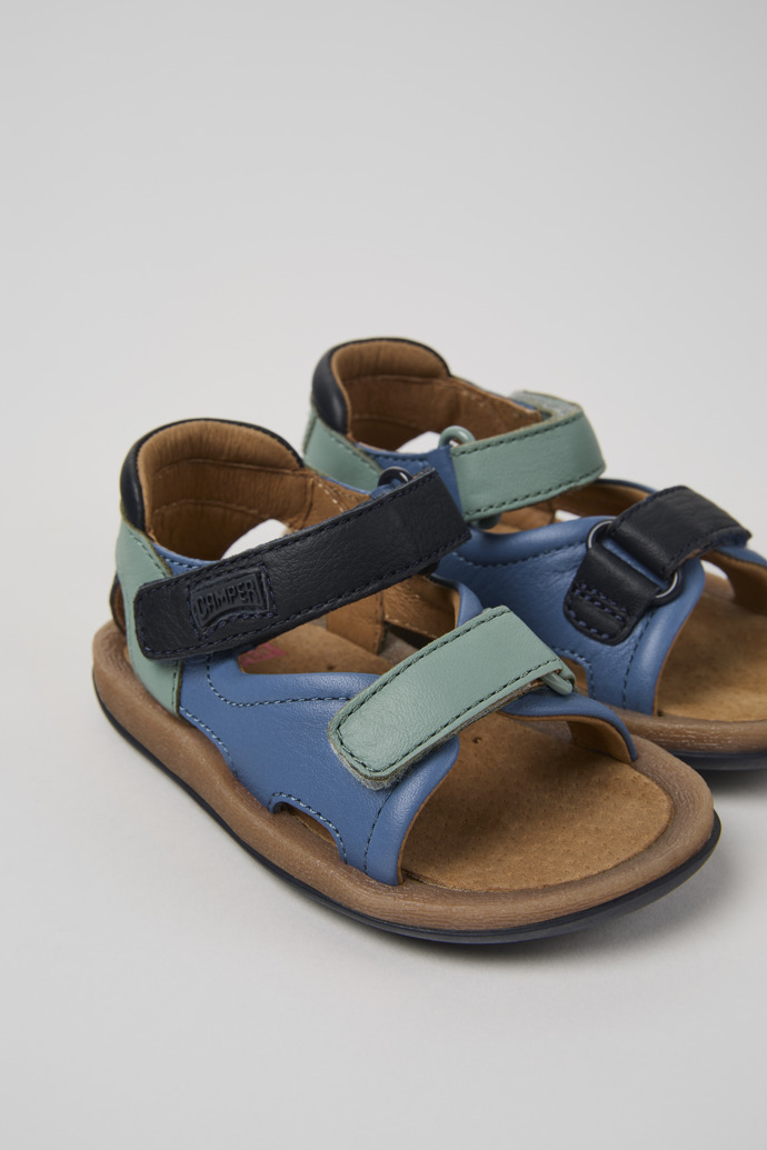 Camper Twins - Mehrfarbige Kindersandalen aus Leder.