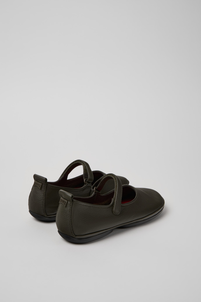 Camper Right Nina - Grüner Lederschuh für Damen.