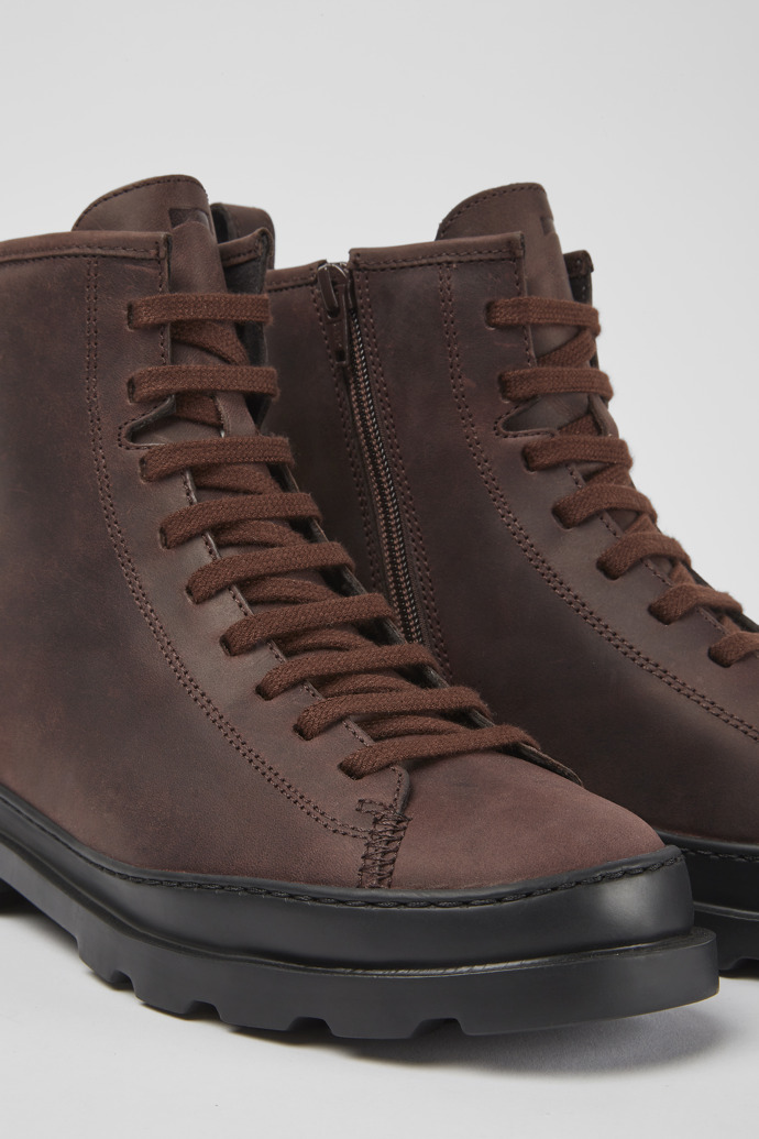 Camper Brutus - Brauner Schnürstiefel aus Nubukleder