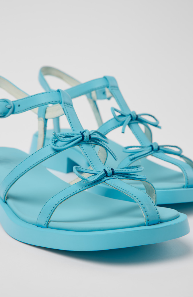Camper Dana - Blaue Ledersandale für Damen.
