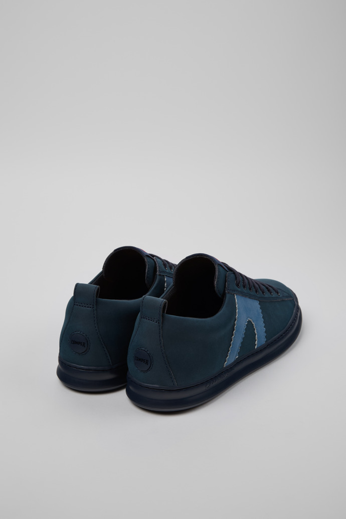 Camper Runner - Blauer Herrensneaker aus recyceltem Leder.