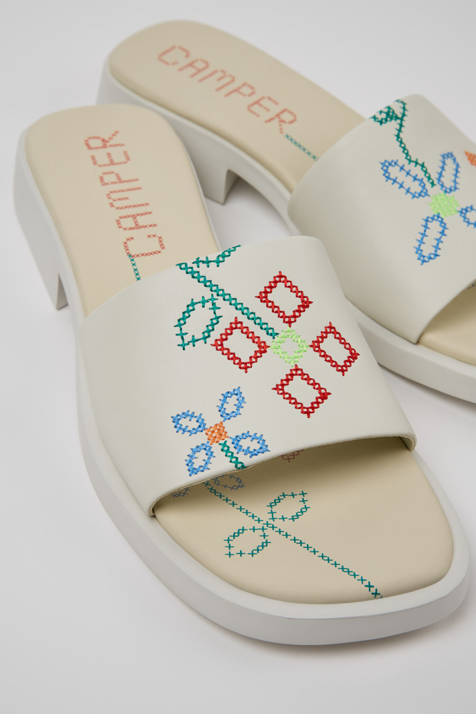 Camper Twins - Weiße Ledersandalen für Damen.