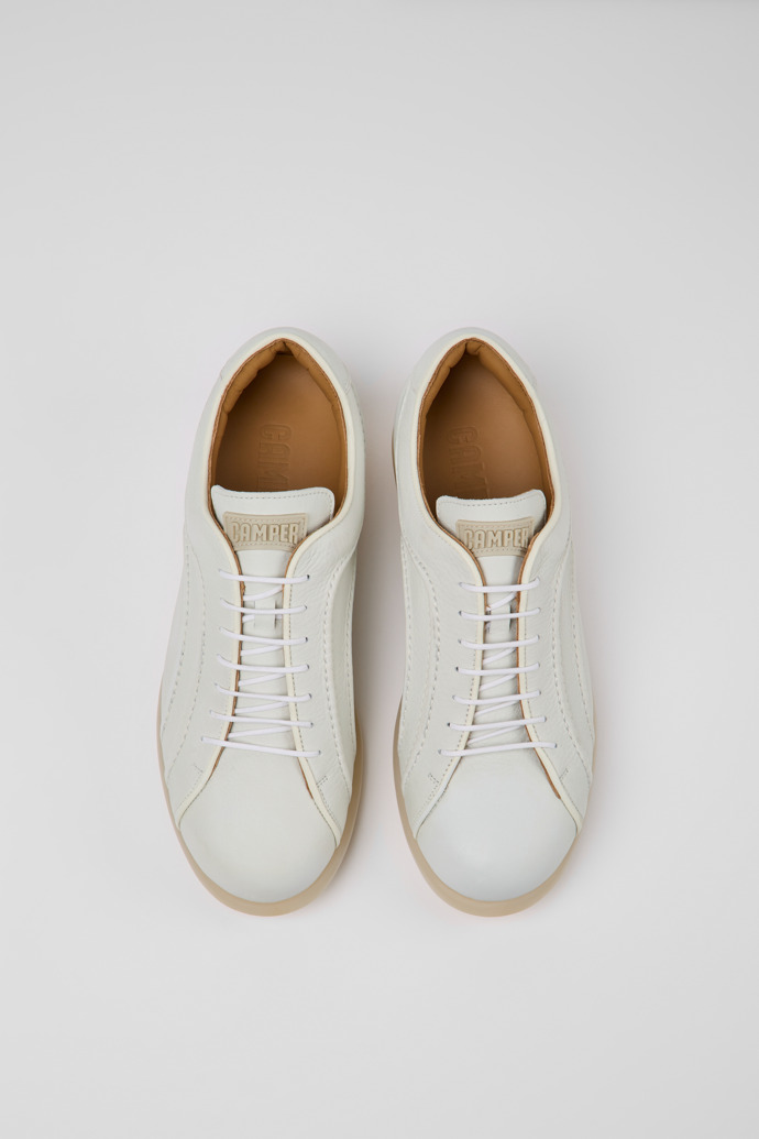 Camper Pelotas - Weißer Herrensneaker aus ungefärbtem Leder