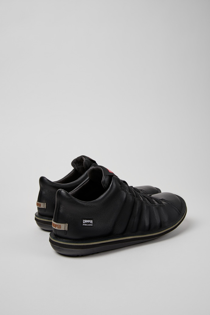 Camper Beetle - HYDROSHIELD - Schwarze Herrenstiefelette aus Leder.