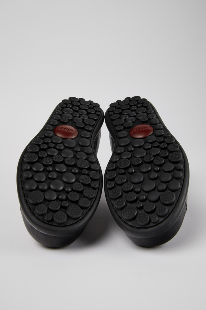 Camper Pelotas - Schwarzer Herrenschuh aus pflanzlich gegerbtem Leder.