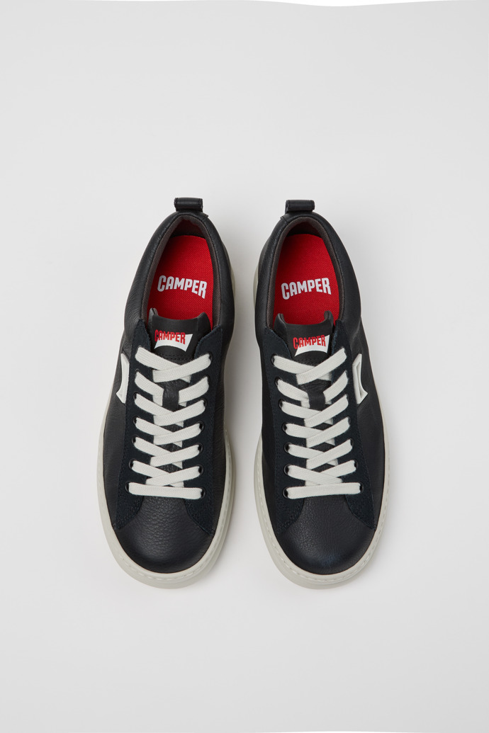 Camper Runner - Schwarzer Herrensneaker aus Leder und Nubukleder.