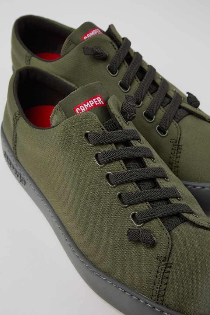 Camper Peu Touring - Grüner Herrensneaker aus Recycling-PET.