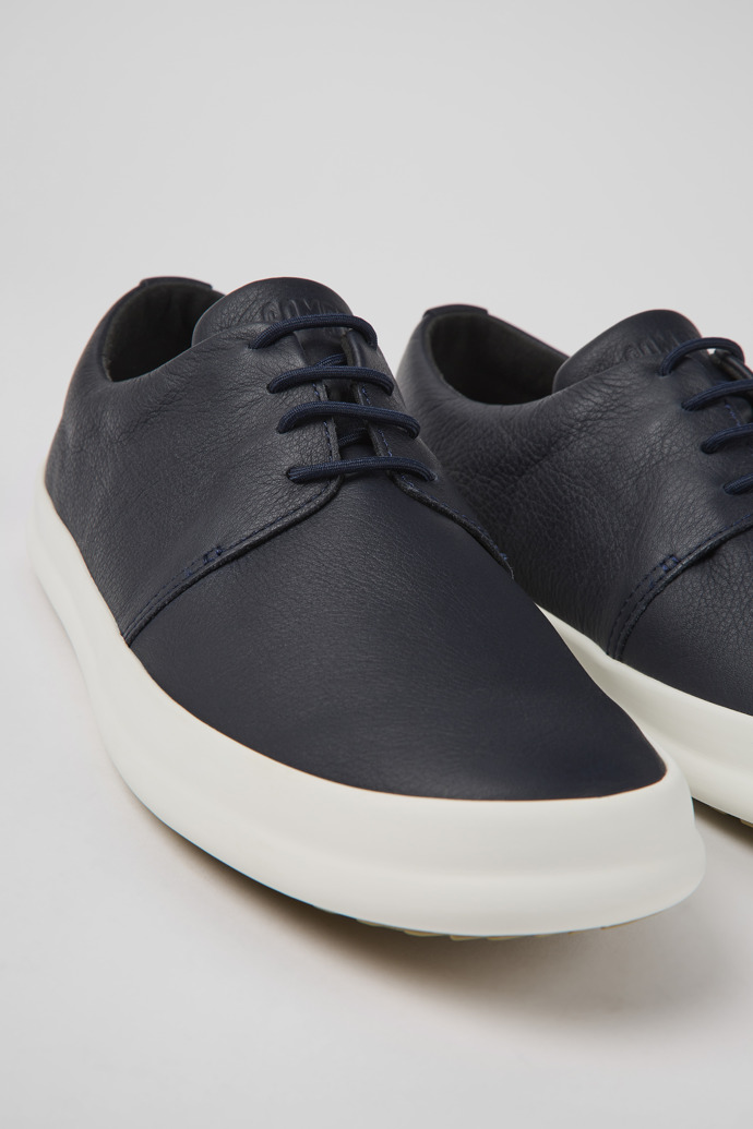 Camper Chasis - Blauer Herrenschuh aus Leder