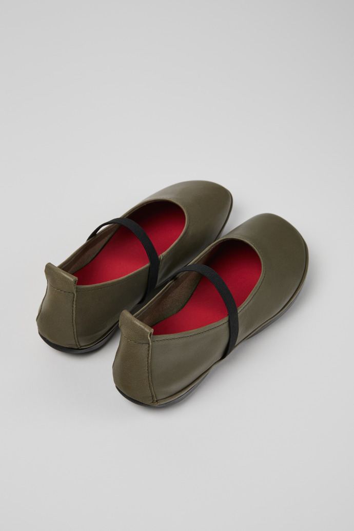Camper Right - Grüner Schuh aus Leder für Damen.