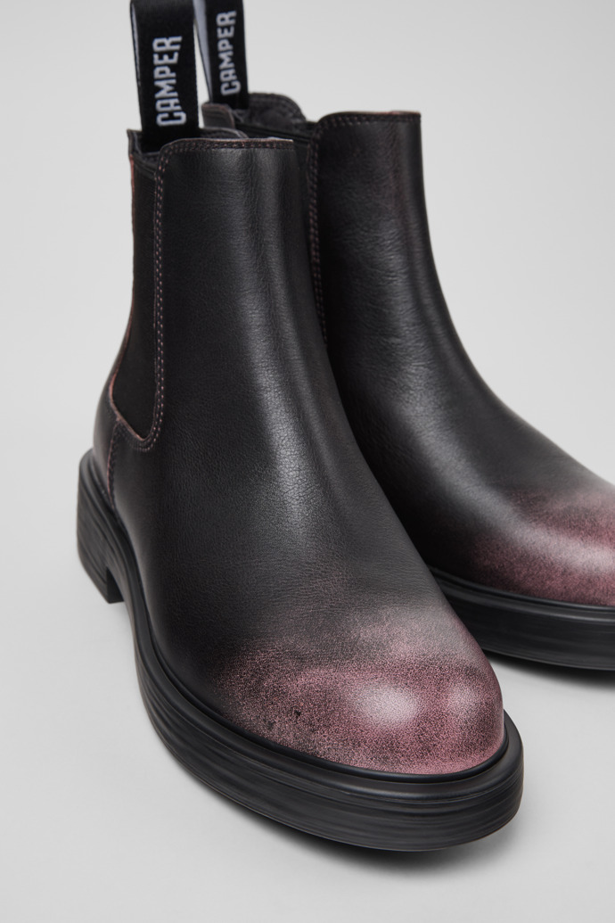 Camper Dean - Schwarze und rosa Lederstiefeletten für Damen.