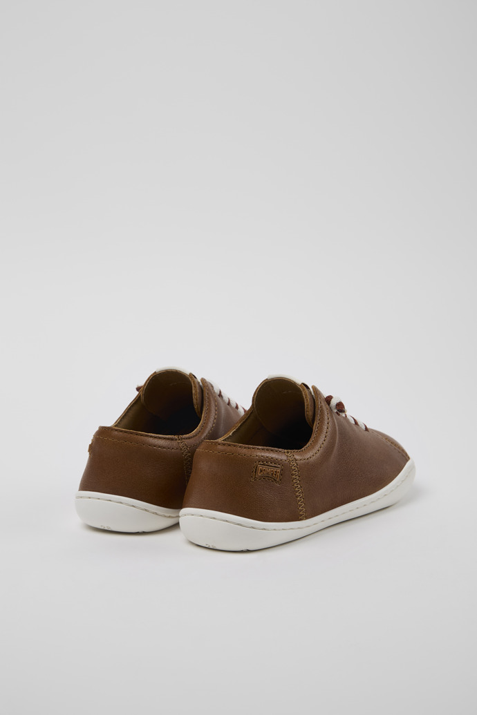 Camper Peu - Brauner Kinderschuh aus Leder.