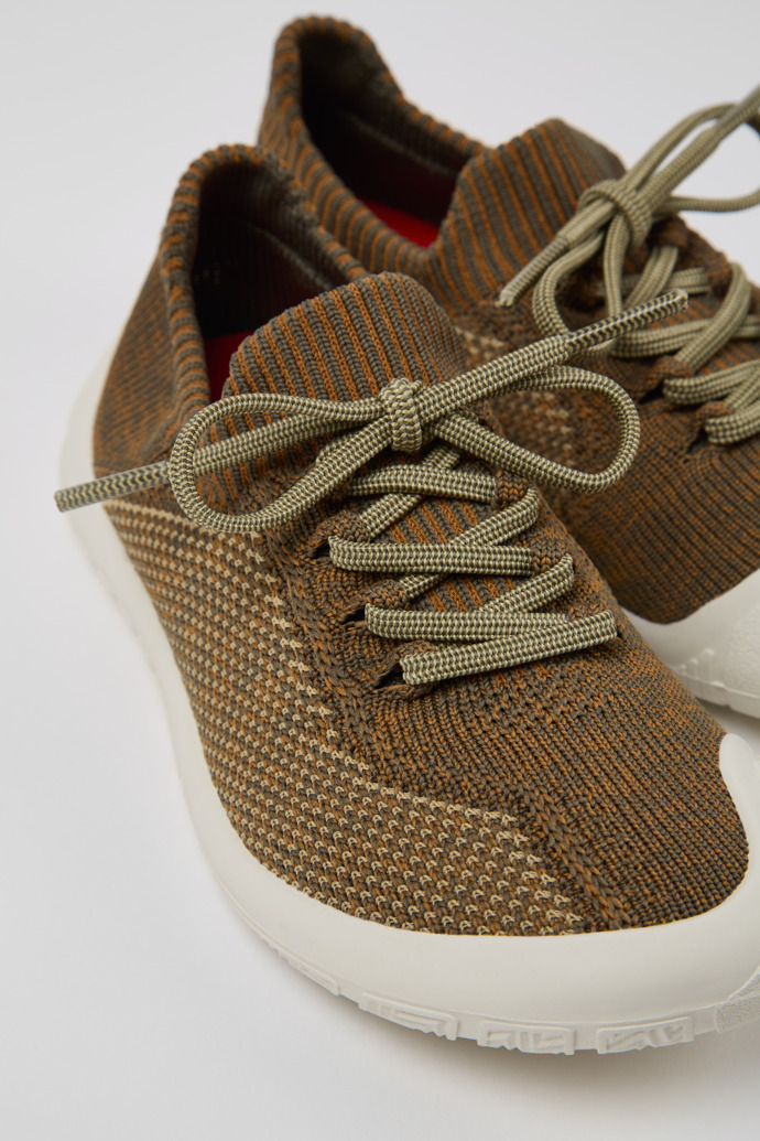 Camper Peu - Mehrfarbige Kindersneaker aus Strick.