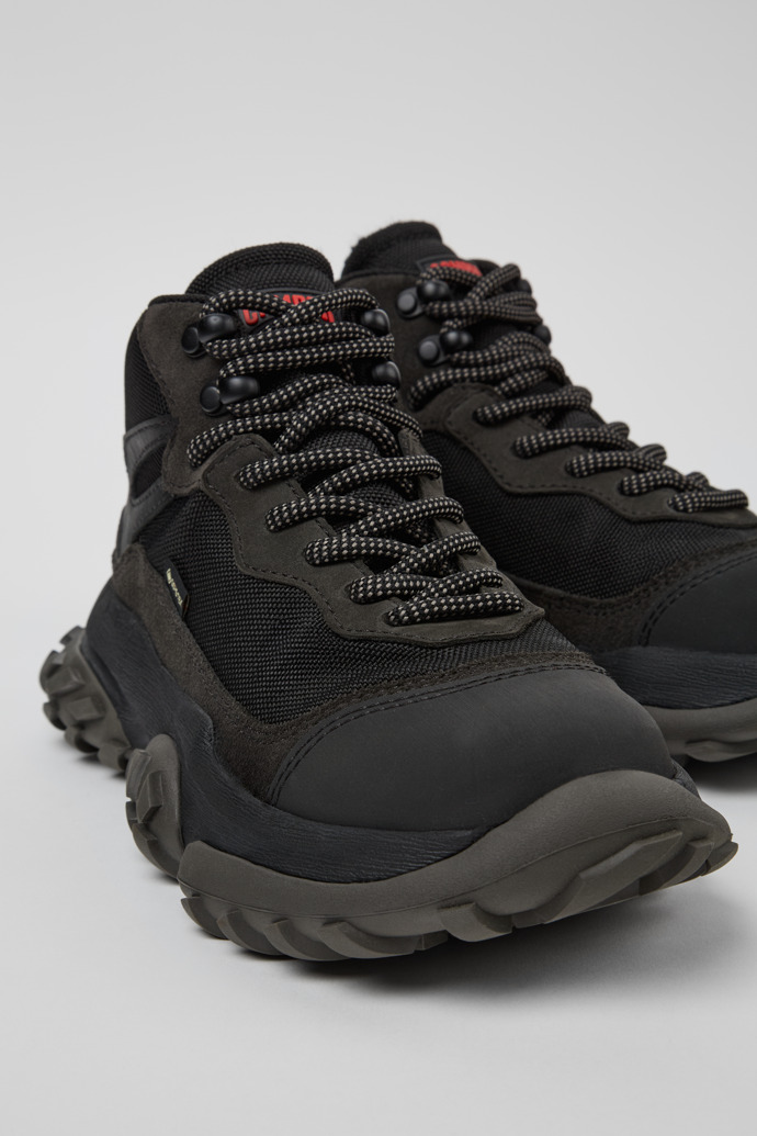 Camper Karst Trek - GORE-TEX GORE-TEX - Schwarz-graue Stiefeletten aus Textil und Nubukleder für Damen.