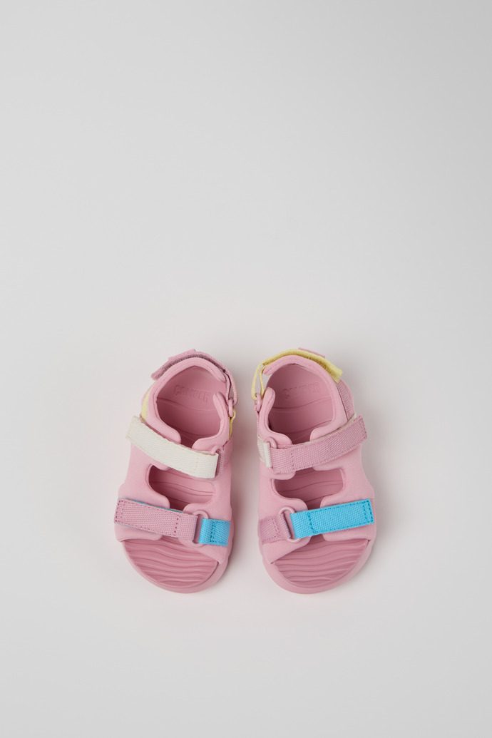 Camper Twins - Mehrfarbige Kindersandalen aus Textil.