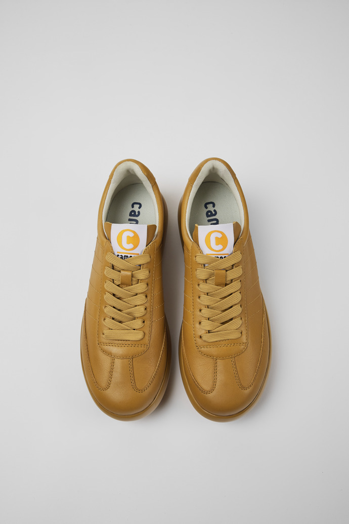 Camper Pelotas XLite - Brauner Ledersneaker für Damen