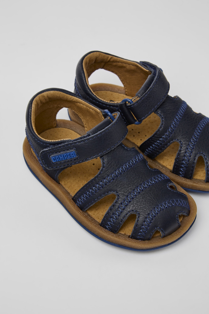 Camper Bicho - Blaue Kindersandale aus Leder