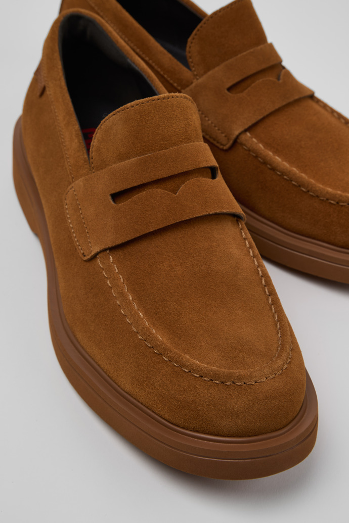 Camper Norman - Brauner Herrenschuh aus Nubukleder.