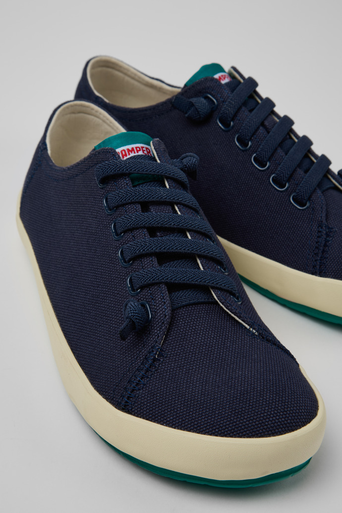 Camper Peu Rambla - Blauer Herrensneaker aus recycelter Baumwolle.