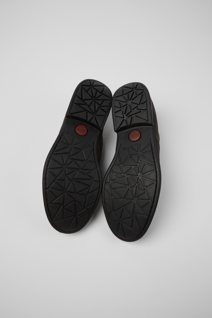 Camper Mil 1913 - Grauer Herrenschuh aus Nubukleder.