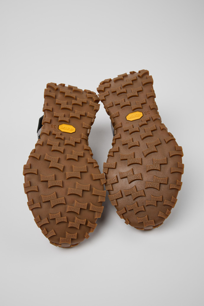 Camper Drift Trail VIBRAM - Graue Damessneaker aus recyceltem PET und Nubukleder.