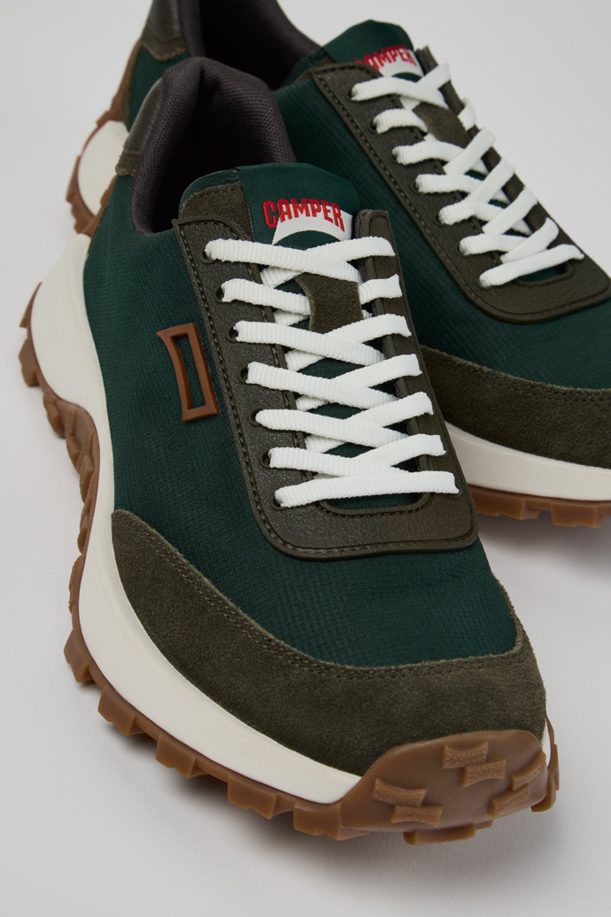 Camper Drift Trail - Grüner Herrensneaker aus Textil und Nubukleder.