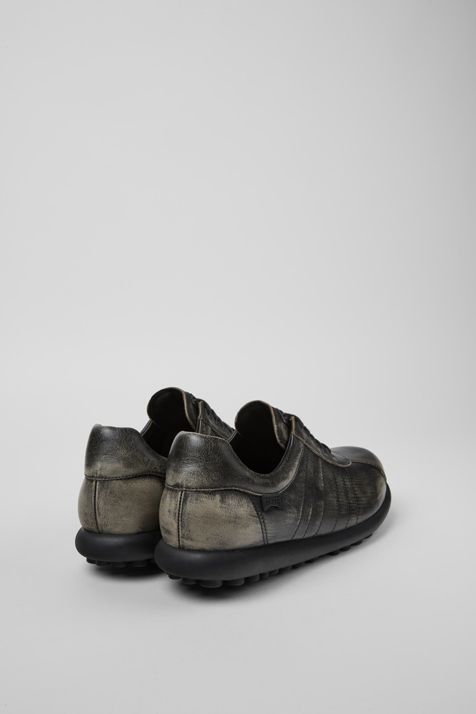 Camper Pelotas - Grauer Herrenschuh aus pflanzlich gegerbtem Leder.