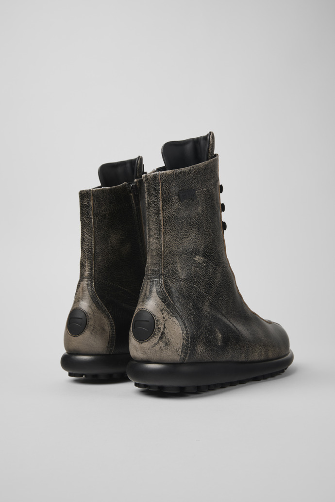 Camper Pelotas - Grauer Herrenhalbstiefel aus Leder.