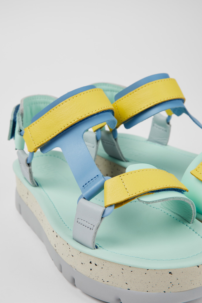 Camper Oruga Up - Mehrfarbige Ledersandalen für Damen