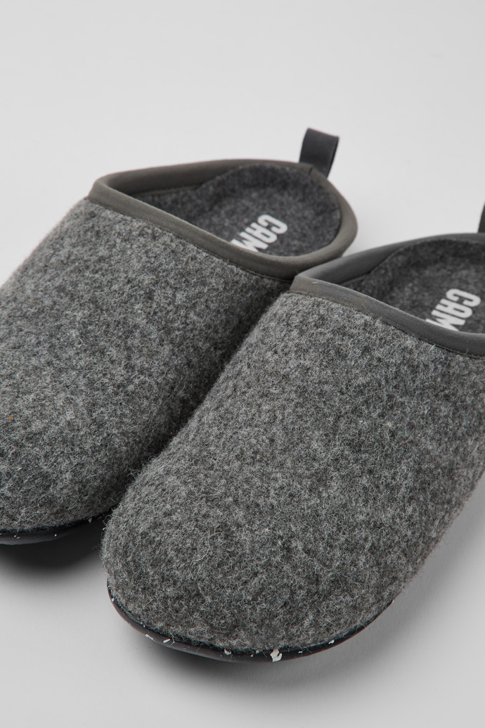 Camper Wabi - Graue Hausschuhe für Damen